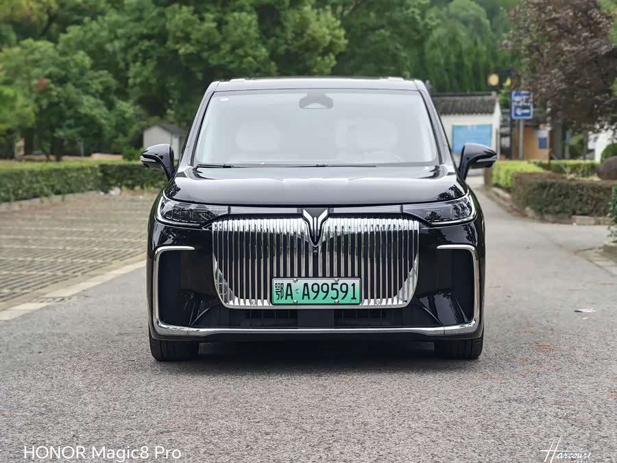 Lantu Dreamer 2025 EV 4WD Flagship Kunpeng Edition - zdjęcie 2