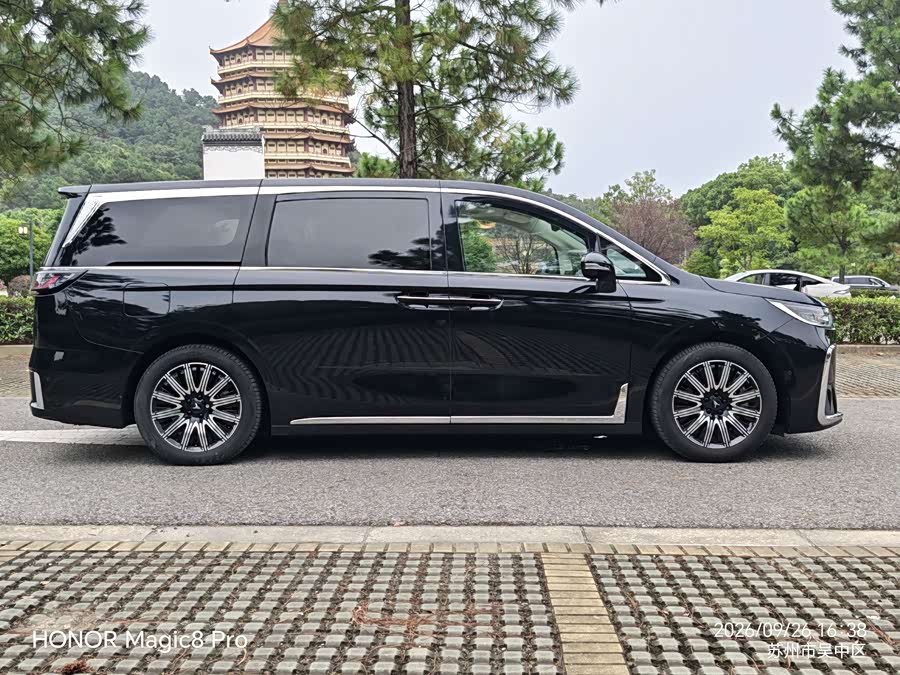 Lantu Dreamer 2025 EV 4WD Flagship Kunpeng Edition - zdjęcie 4
