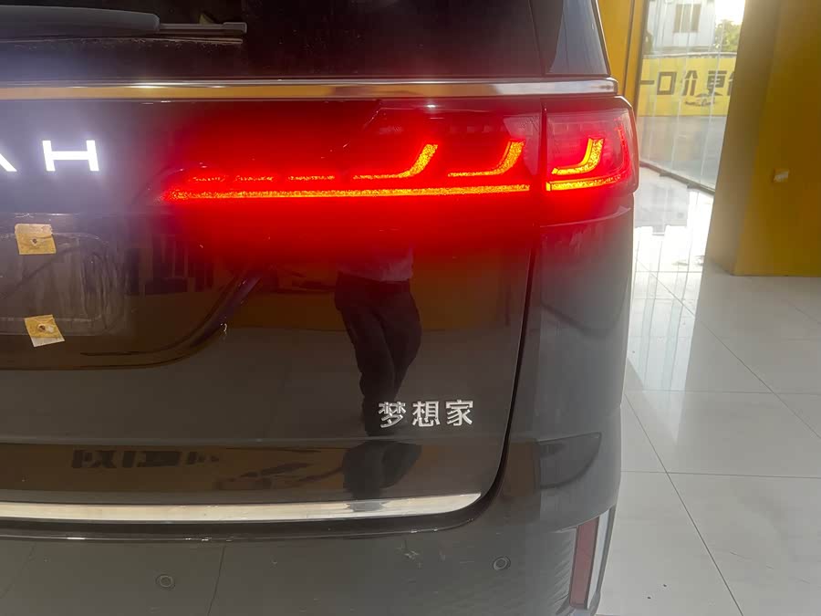 Lantu Dreamer 2025 PHEV 4WD Flagship Kunpeng - zdjęcie 13