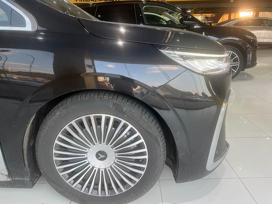 Lantu Dreamer 2025 PHEV 4WD Flagship Kunpeng - zdjęcie 14