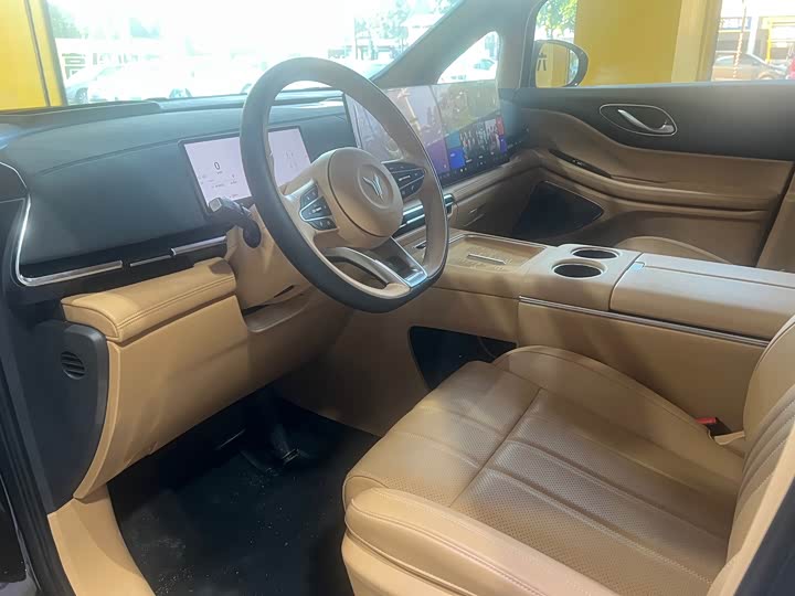Lantu Dreamer 2025 PHEV 4WD Flagship Kunpeng - zdjęcie 18