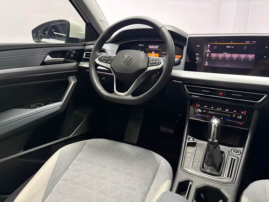 Lavida 2023 280TSI DSG Full Version - zdjęcie 8