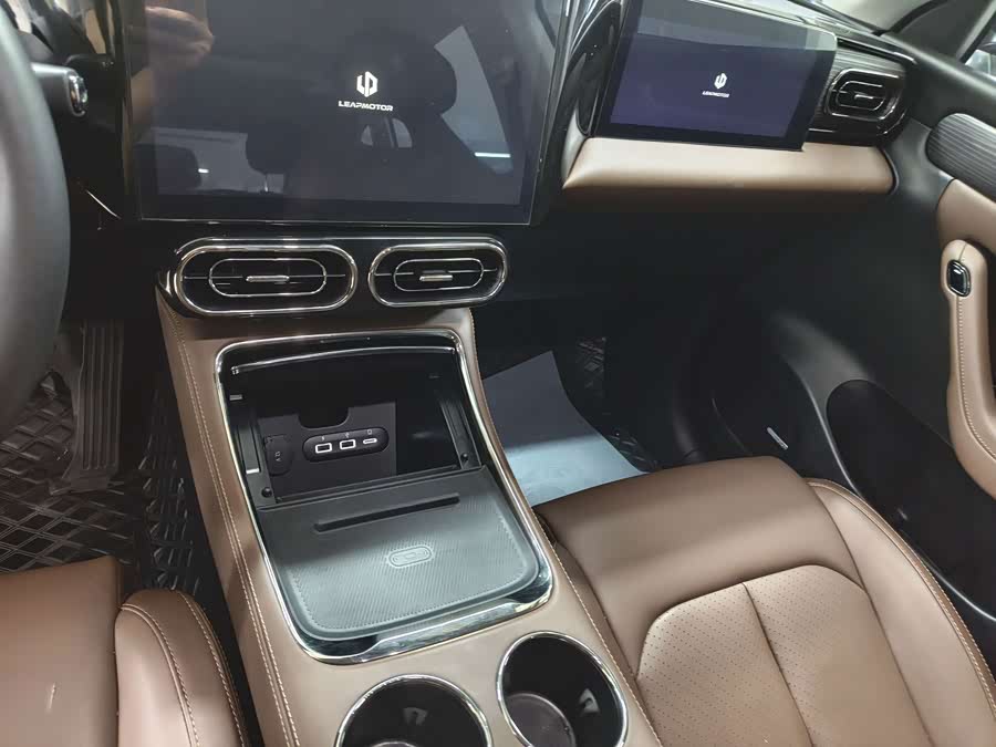 Leap C11 2023 EV 650 Intelligent - zdjęcie 9