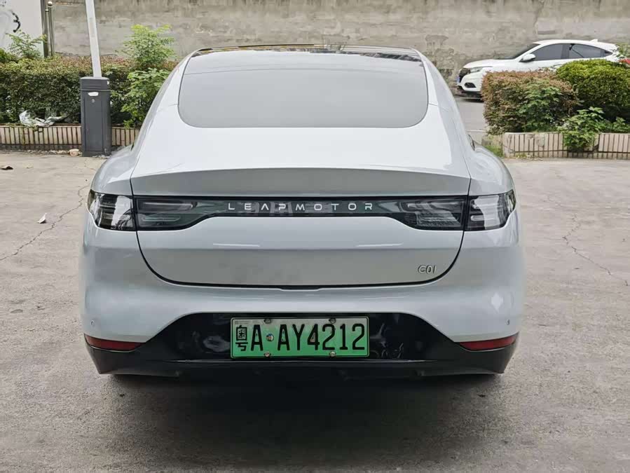 Leapmotor C01 2023 525 Comfort Edition - zdjęcie 3