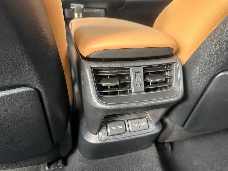 Lexus ES 2022 300h Excellence - zdjęcie 17