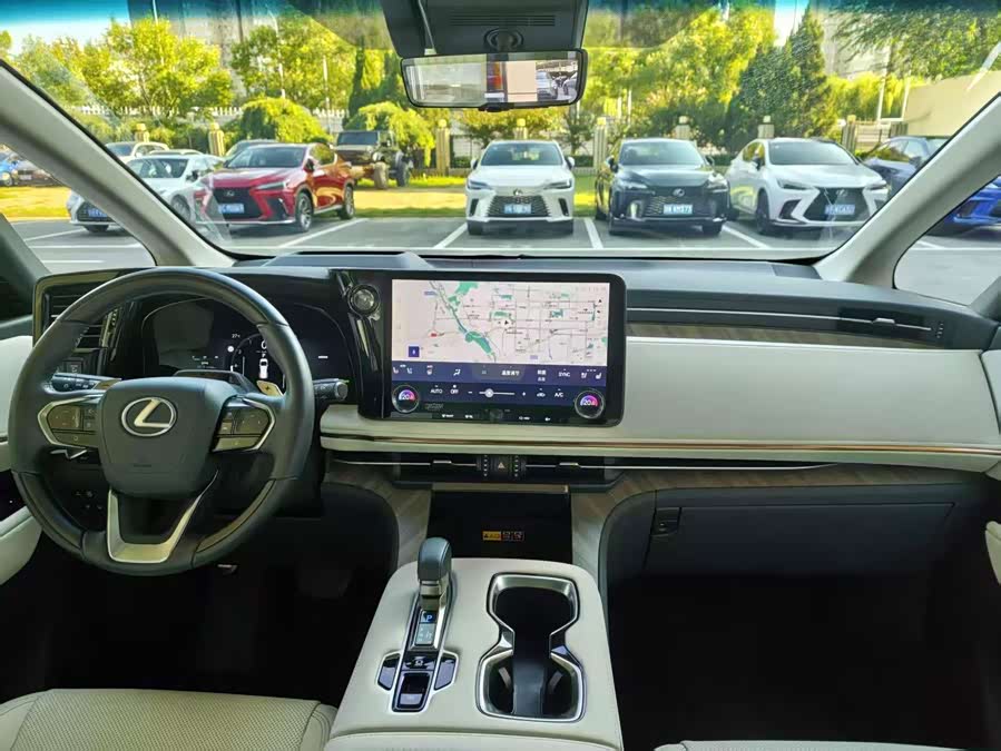 Lexus LM 2023 500h 6-Seater Prestige - zdjęcie 20