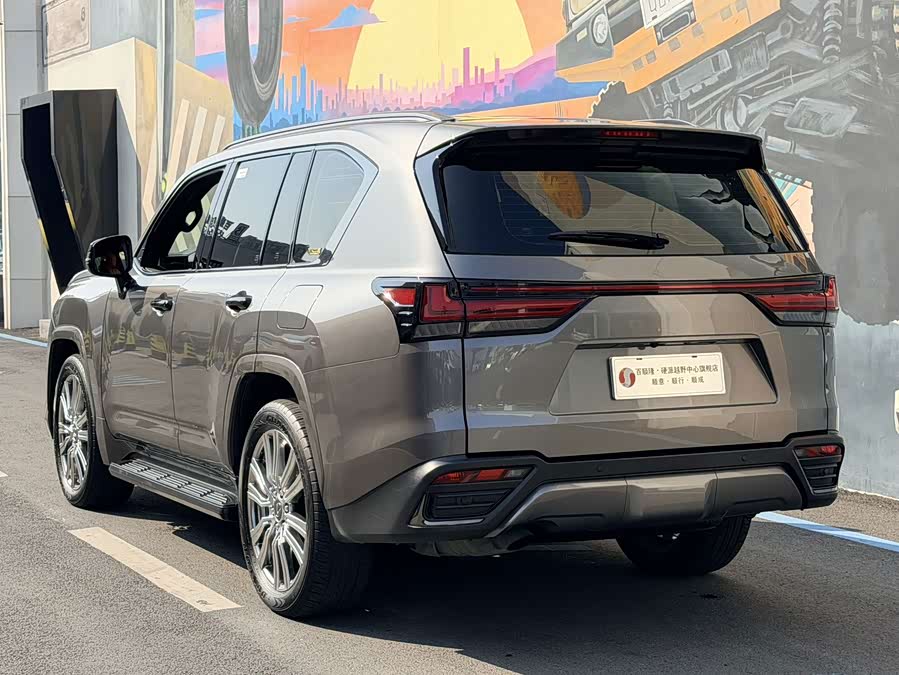 Lexus LX 2022 600 Middle East Edition - zdjęcie 5
