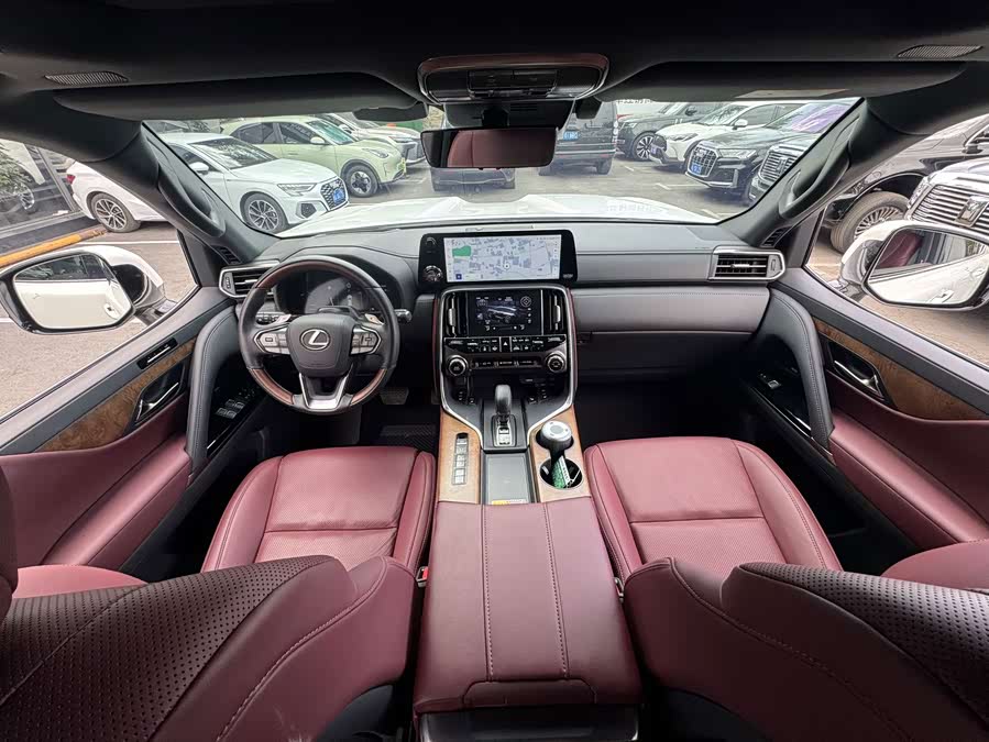 Lexus LX 2025 700h Executive - zdjęcie 13