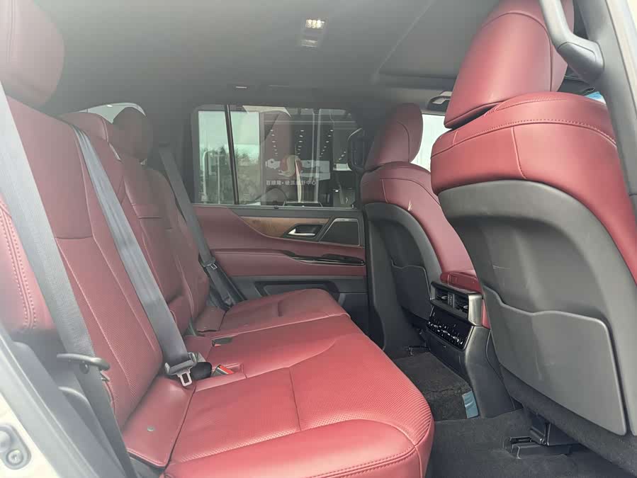 Lexus LX 2025 700h Executive - zdjęcie 10