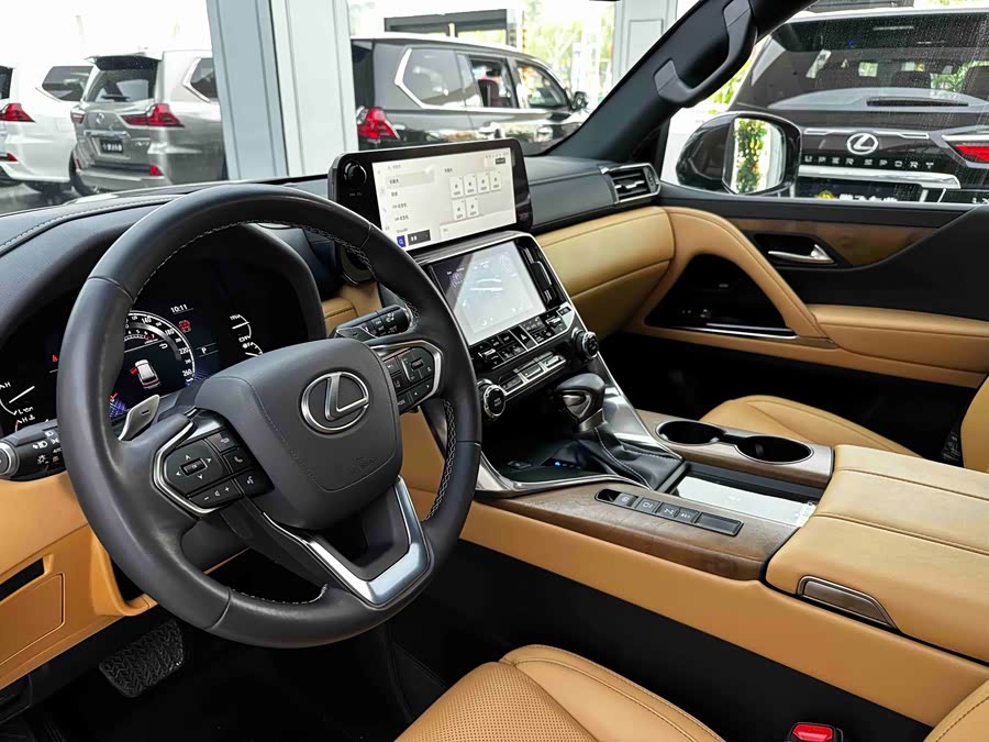 Lexus LX 600 US Version - zdjęcie 15