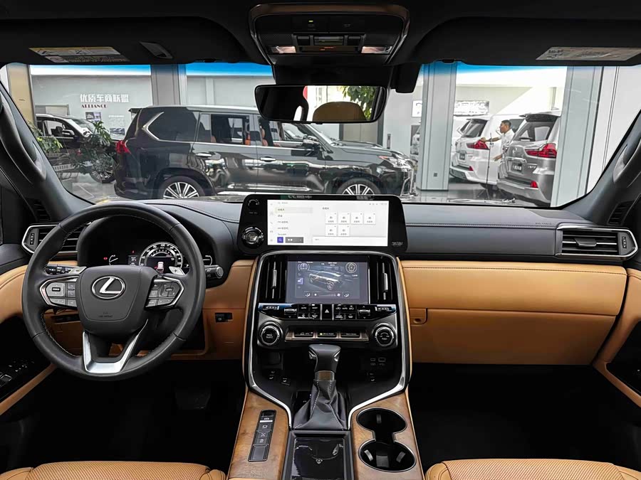 Lexus LX 600 US Version - zdjęcie 6