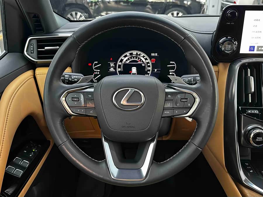 Lexus LX 600 US Version - zdjęcie 7