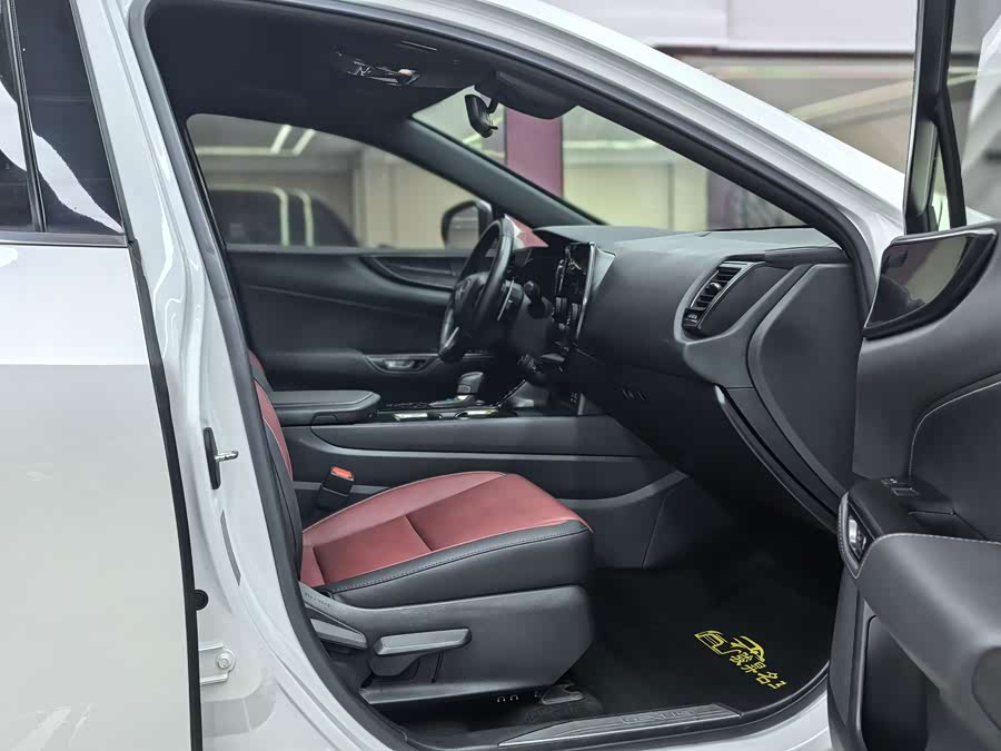 Lexus NX 2023 350h FWD Sport - zdjęcie 12