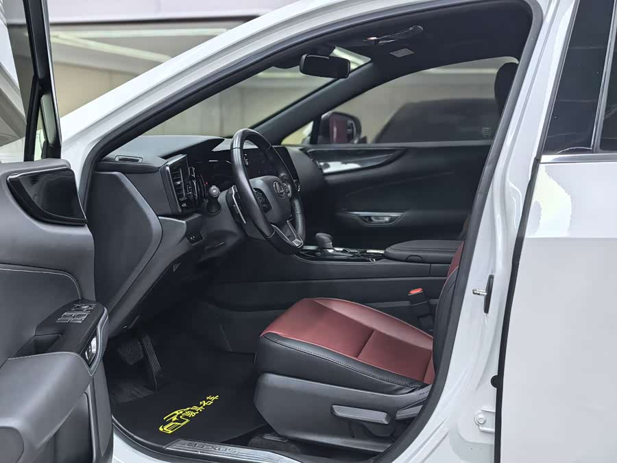 Lexus NX 2023 350h FWD Sport - zdjęcie 10