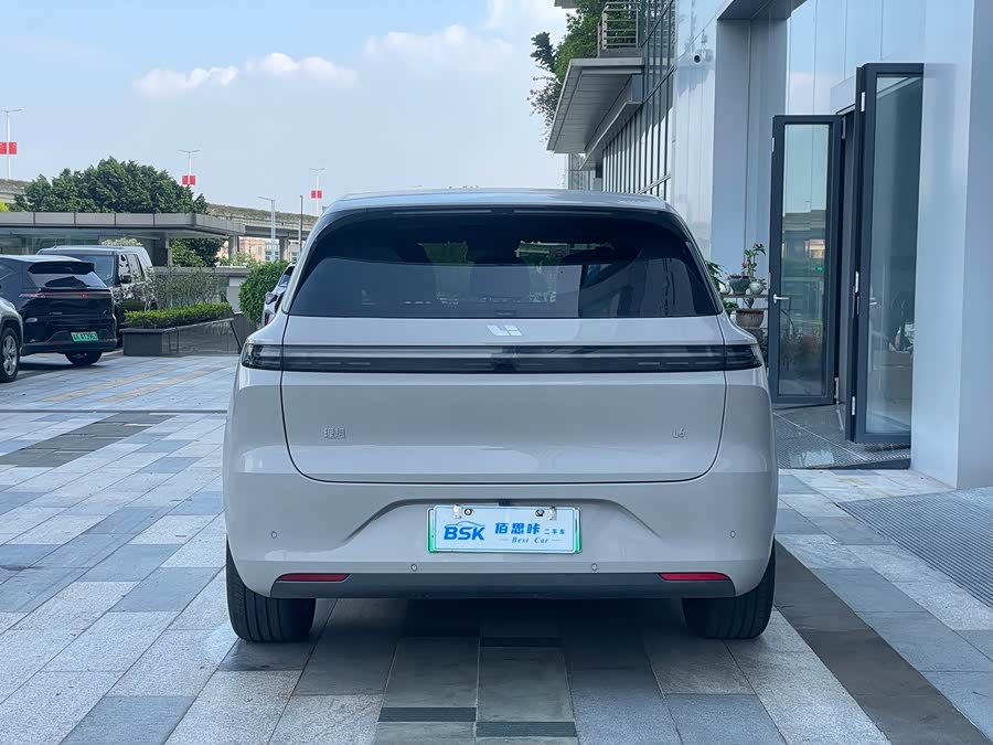 Li Auto L6 2025 Pro Intelligent Renewal Version - zdjęcie 11