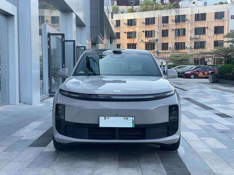 Li Auto L6 2025 Pro Intelligent Renewal Version - zdjęcie 16