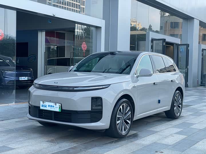 Li Auto L6 2025 Pro Intelligent Renewal Version - zdjęcie 17