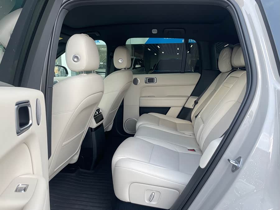 Li Auto L6 2025 Pro Intelligent Renewal Version - zdjęcie 6