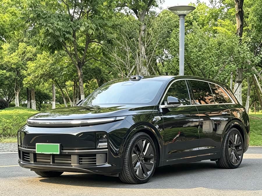 Li Auto L7 2024 MAX - zdjęcie 1