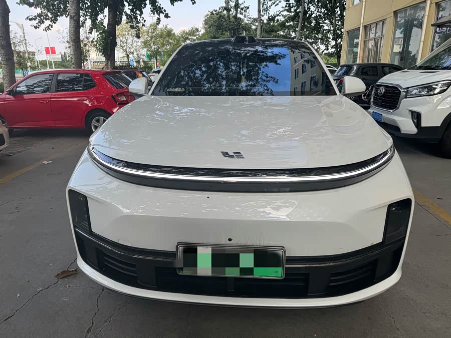 Li Auto L7 2024 MAX - zdjęcie 2