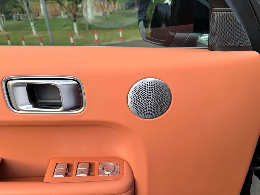 Li Auto L7 2024 MAX - zdjęcie 12