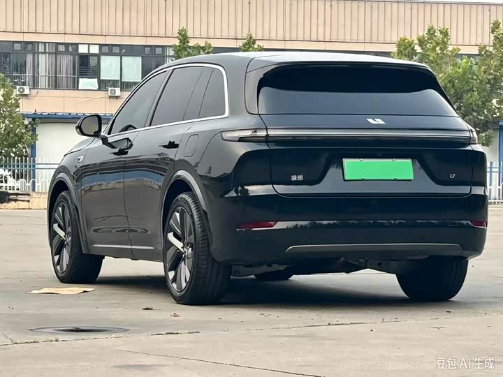 Li Auto L7 2024 MAX - zdjęcie 12