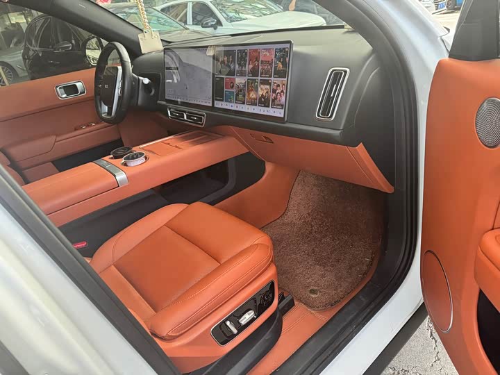 Li Auto L7 2024 MAX - zdjęcie 15