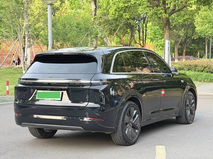 Li Auto L7 2024 MAX - zdjęcie 17
