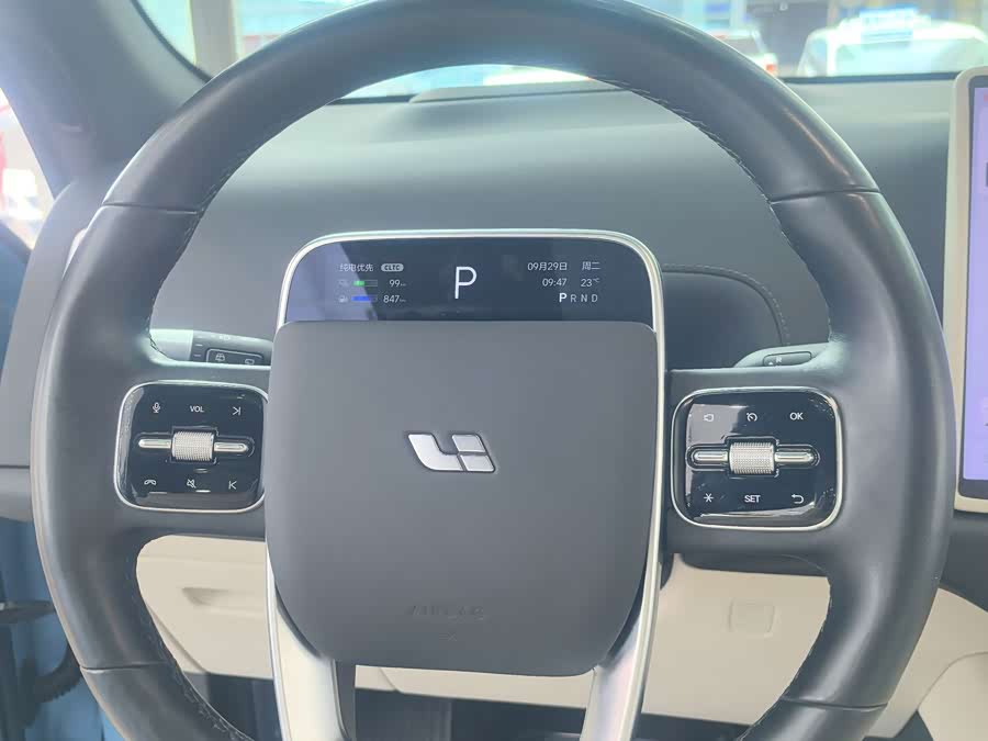 Li Auto L7 2024 MAX - zdjęcie 18