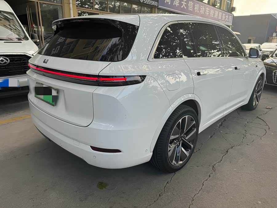 Li Auto L7 2024 MAX - zdjęcie 5
