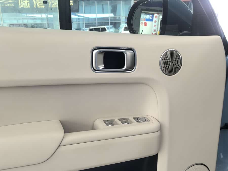Li Auto L7 2024 MAX - zdjęcie 9