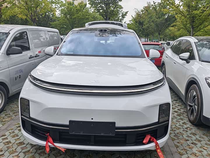 Li Auto L8 2024 Pro - zdjęcie 10