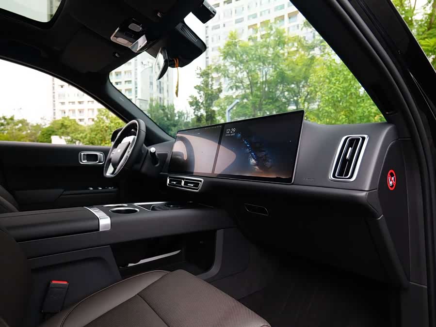 Li Auto L9 2023 Pro - zdjęcie 11