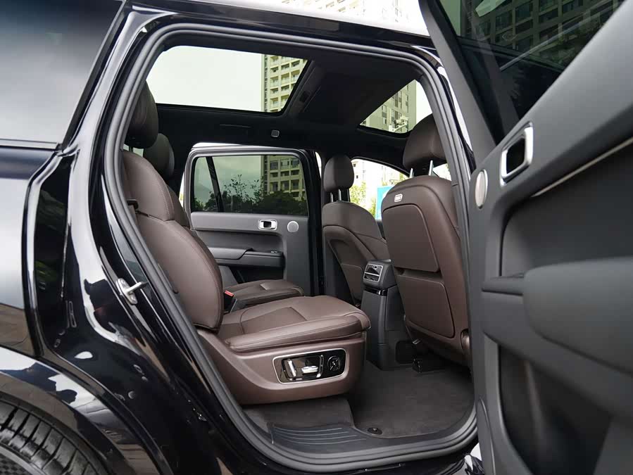 Li Auto L9 2023 Pro - zdjęcie 12