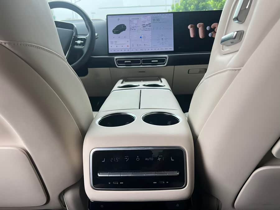 Li Auto L9 2023 Pro - zdjęcie 13