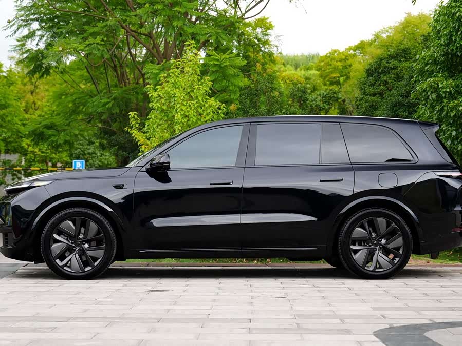 Li Auto L9 2023 Pro - zdjęcie 4