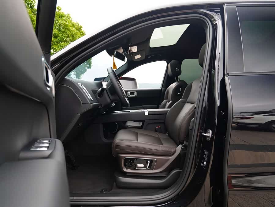 Li Auto L9 2023 Pro - zdjęcie 6