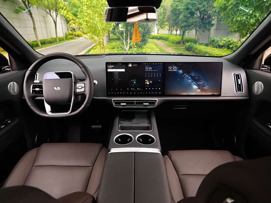 Li Auto L9 2023 Pro - zdjęcie 9