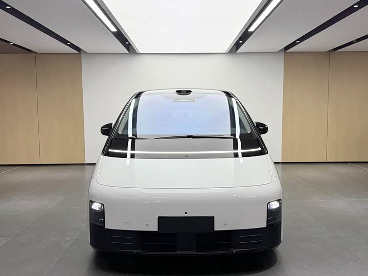 Li Auto MEGA 2025 Home Special Edition - zdjęcie 20