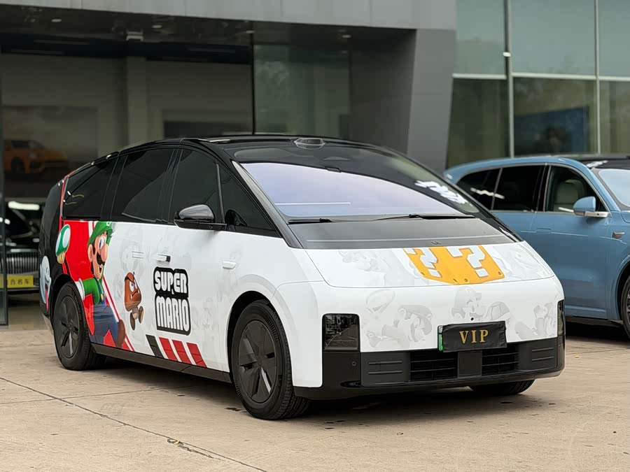 Li Auto MEGA 2025 Home Special Edition - zdjęcie 3