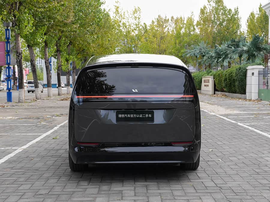 Li Auto MEGA 2025 Home Special Edition - zdjęcie 6
