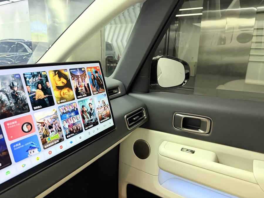 Li Auto MEGA 2025 Home Special Edition - zdjęcie 9