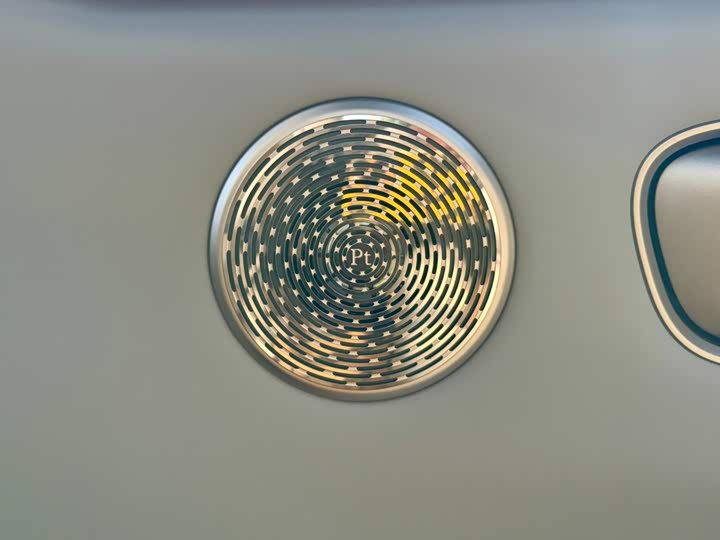 Li Auto i6 2025 4WD Standard - zdjęcie 19