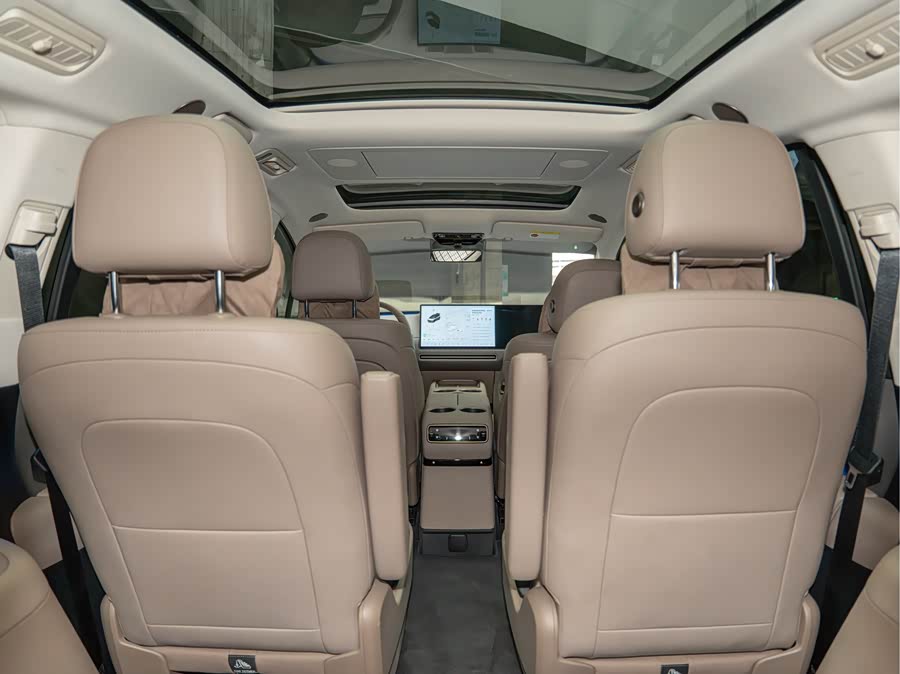 Li Auto i8 2025 Standard Edition - zdjęcie 17
