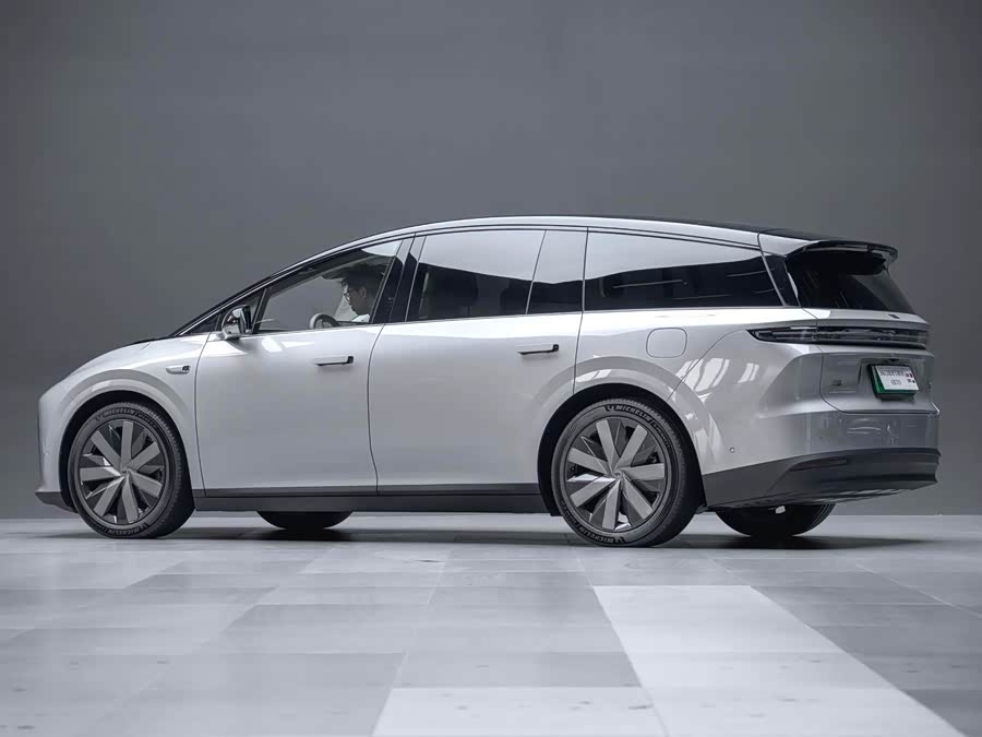 Li Auto i8 2025 Standard Edition - zdjęcie 20