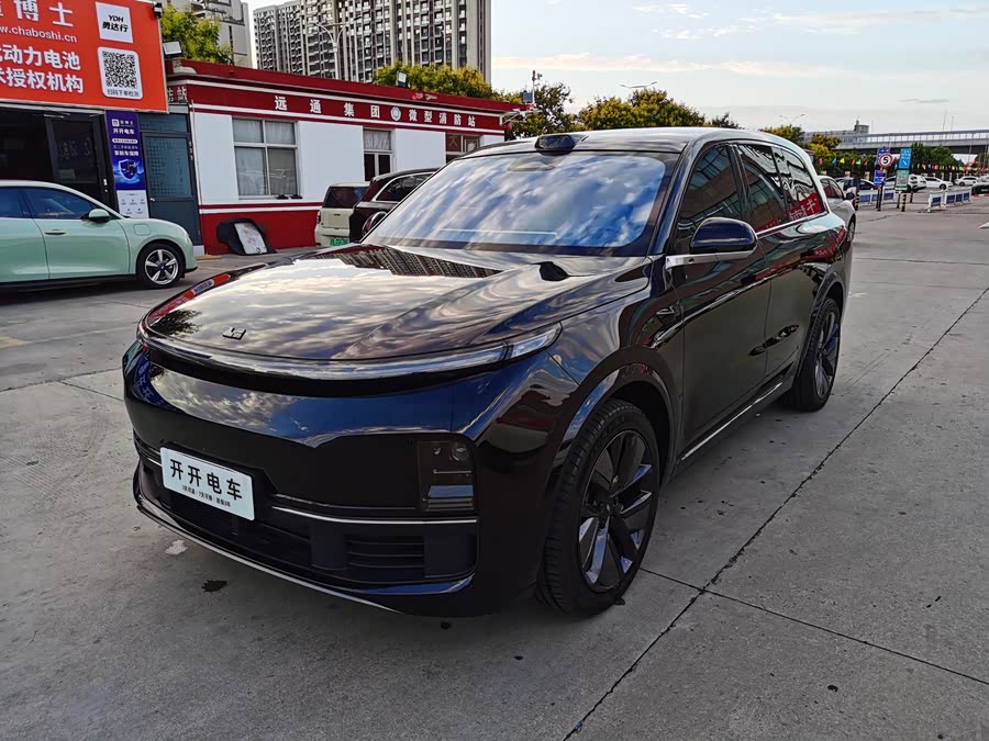 Li Xiang L8 2023 Air - zdjęcie 1