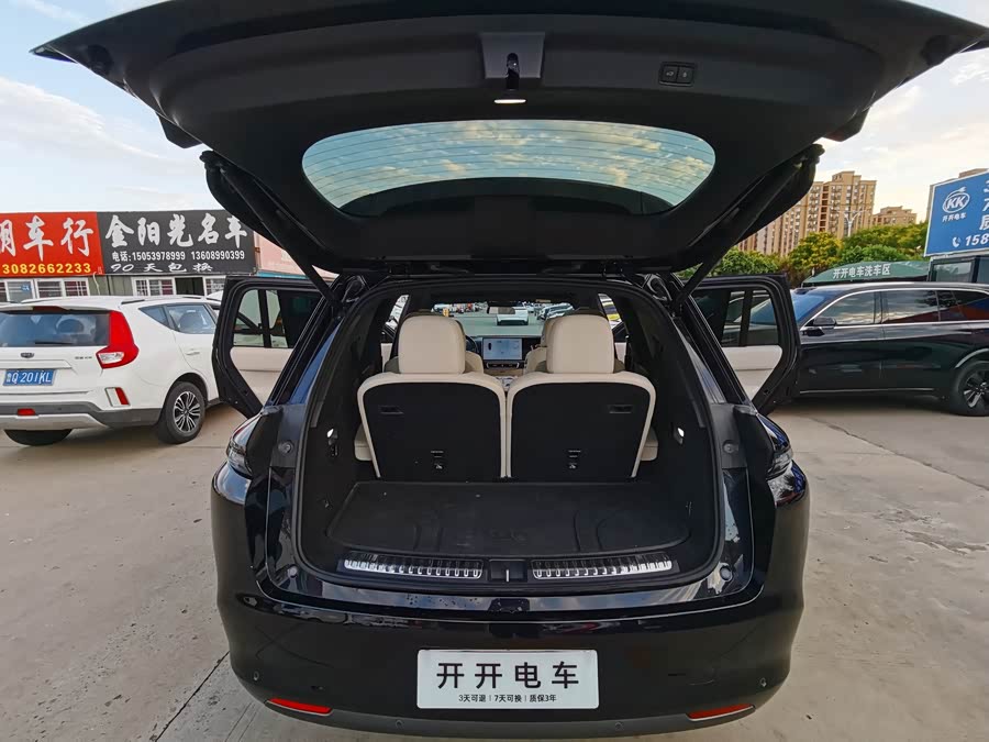 Li Xiang L8 2023 Air - zdjęcie 9