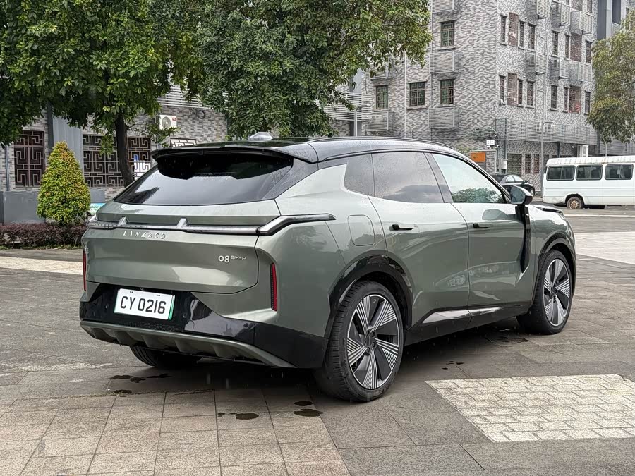 Lynk & Co 08 EM-P 2023 220km Four-Wheel Drive Performance Halo - zdjęcie 8