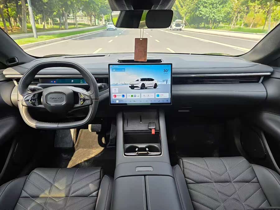 Lynk & Co 10 2025 240 4WD Ultra H5 - zdjęcie 5