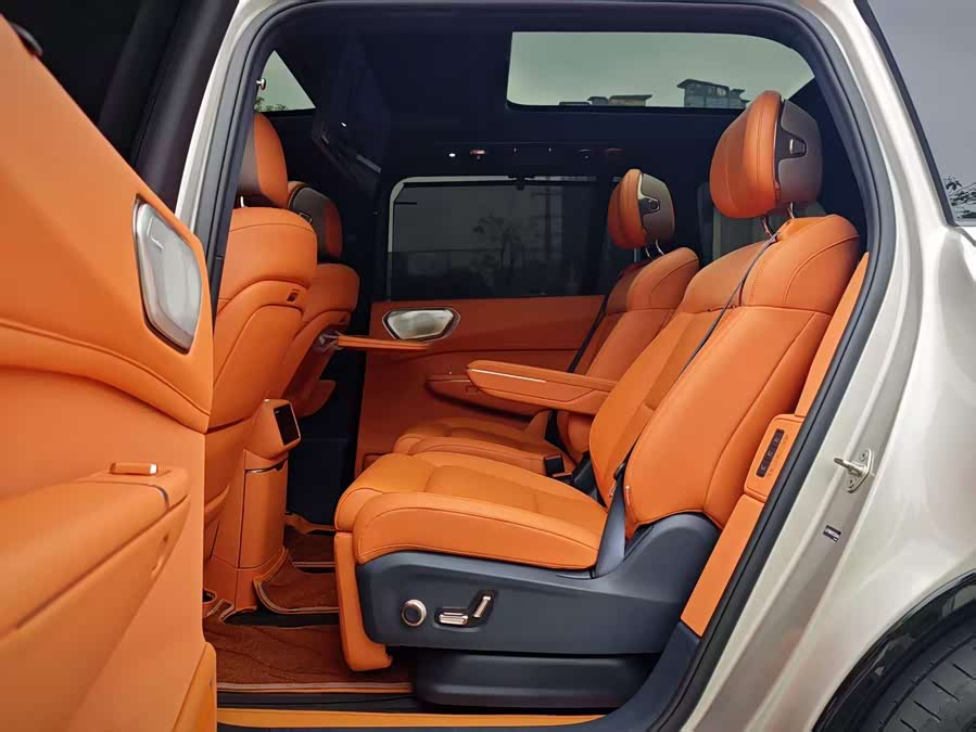 Lynk & Co 900 2025 1.5T Ultra 6-seater - zdjęcie 8